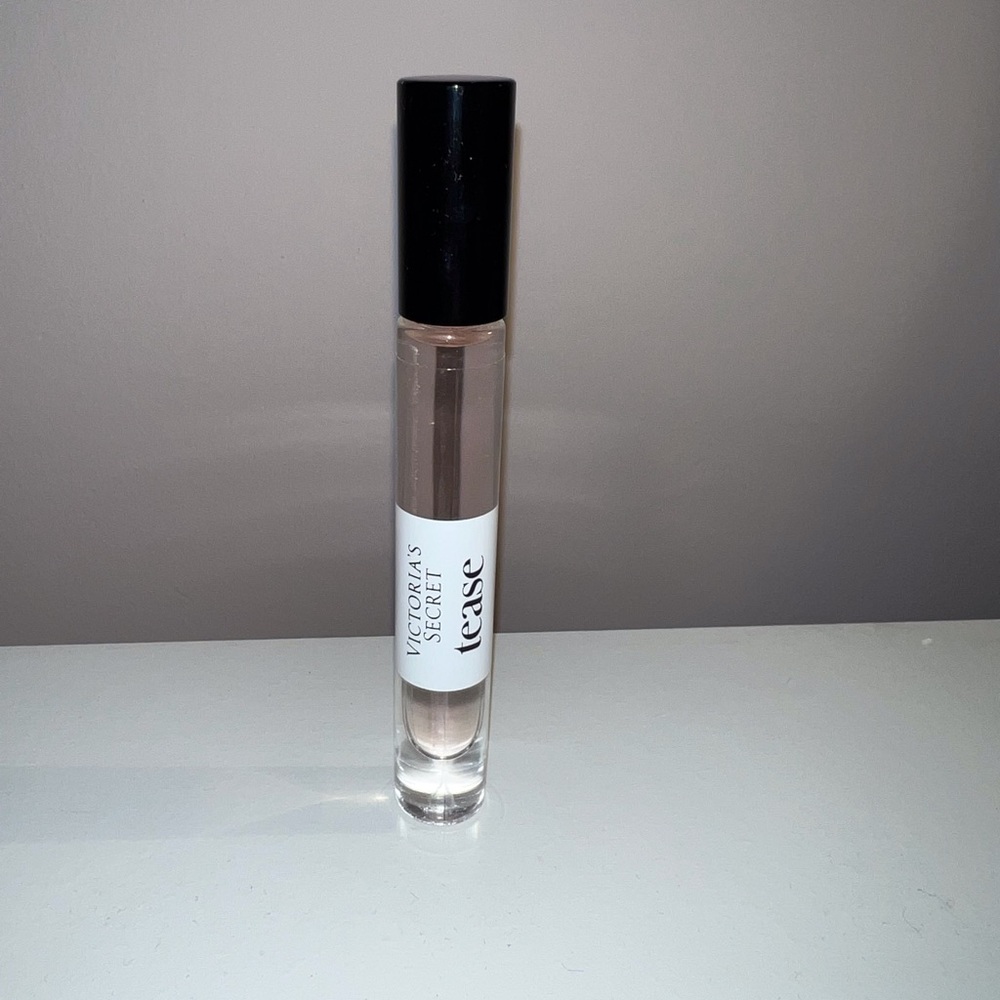 Victoria Secret Tease Roll On Perfume Brand New
